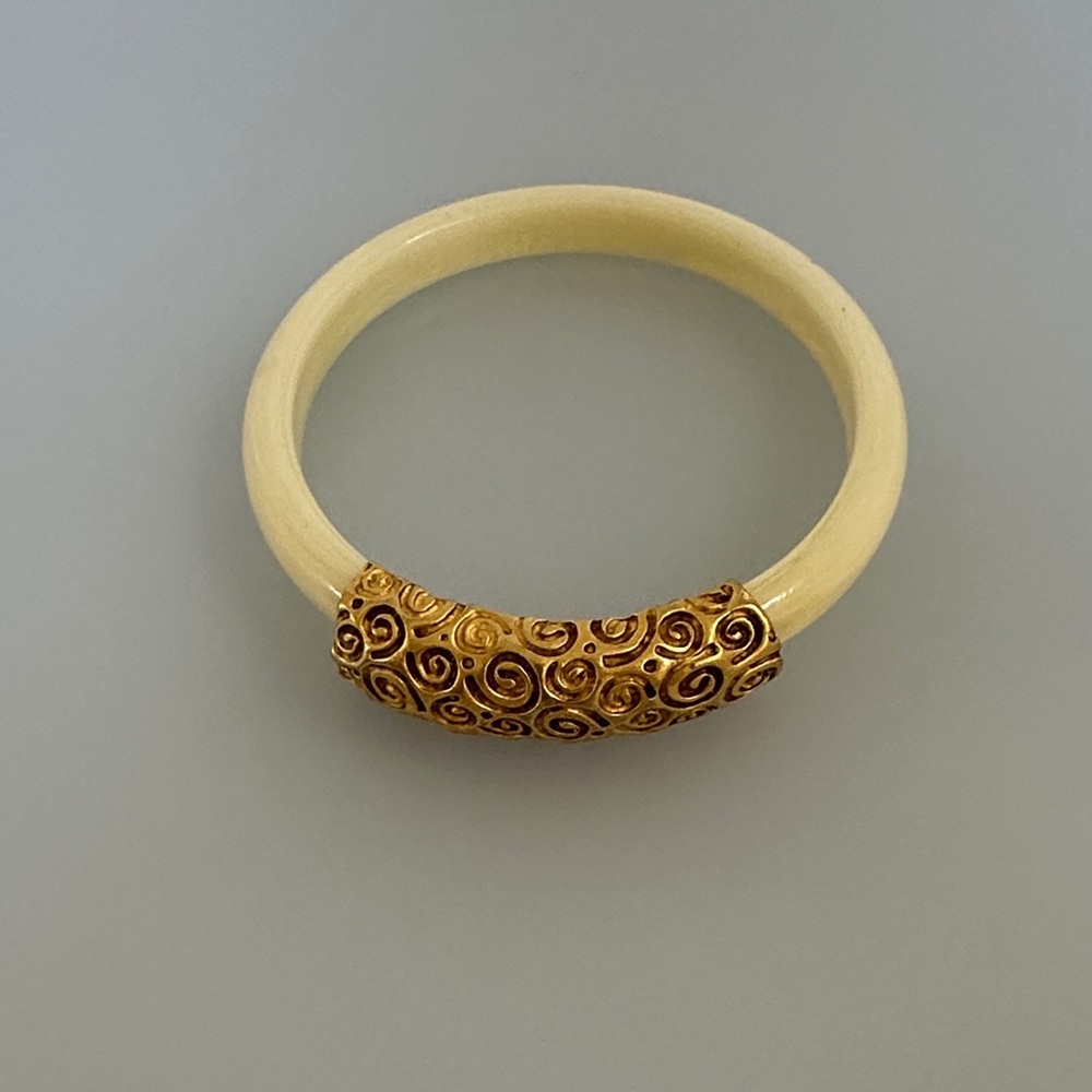 GIVENCHY Gold and Cream Swirl Bracelet - Picture 2 of 11